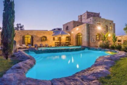 Villas in Malta