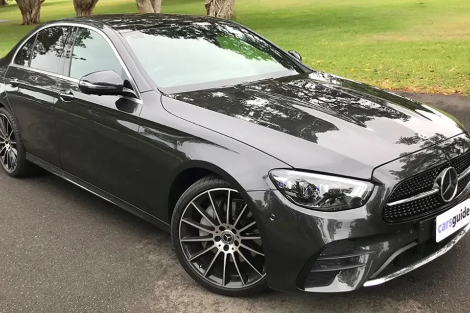 Mercedes Benz E300