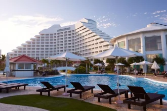 Luxury Japan Hotels and Ryokans