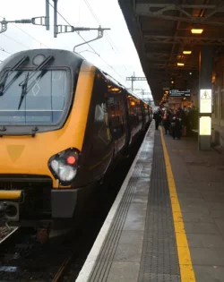 cardiff-edinburgh-voyager-at-car