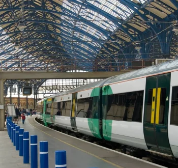 uk-brighton-train-station (1)